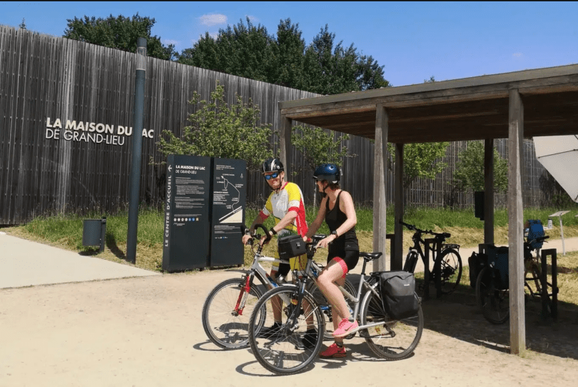 Vélos à la Maison du Lac de Grand Lieu